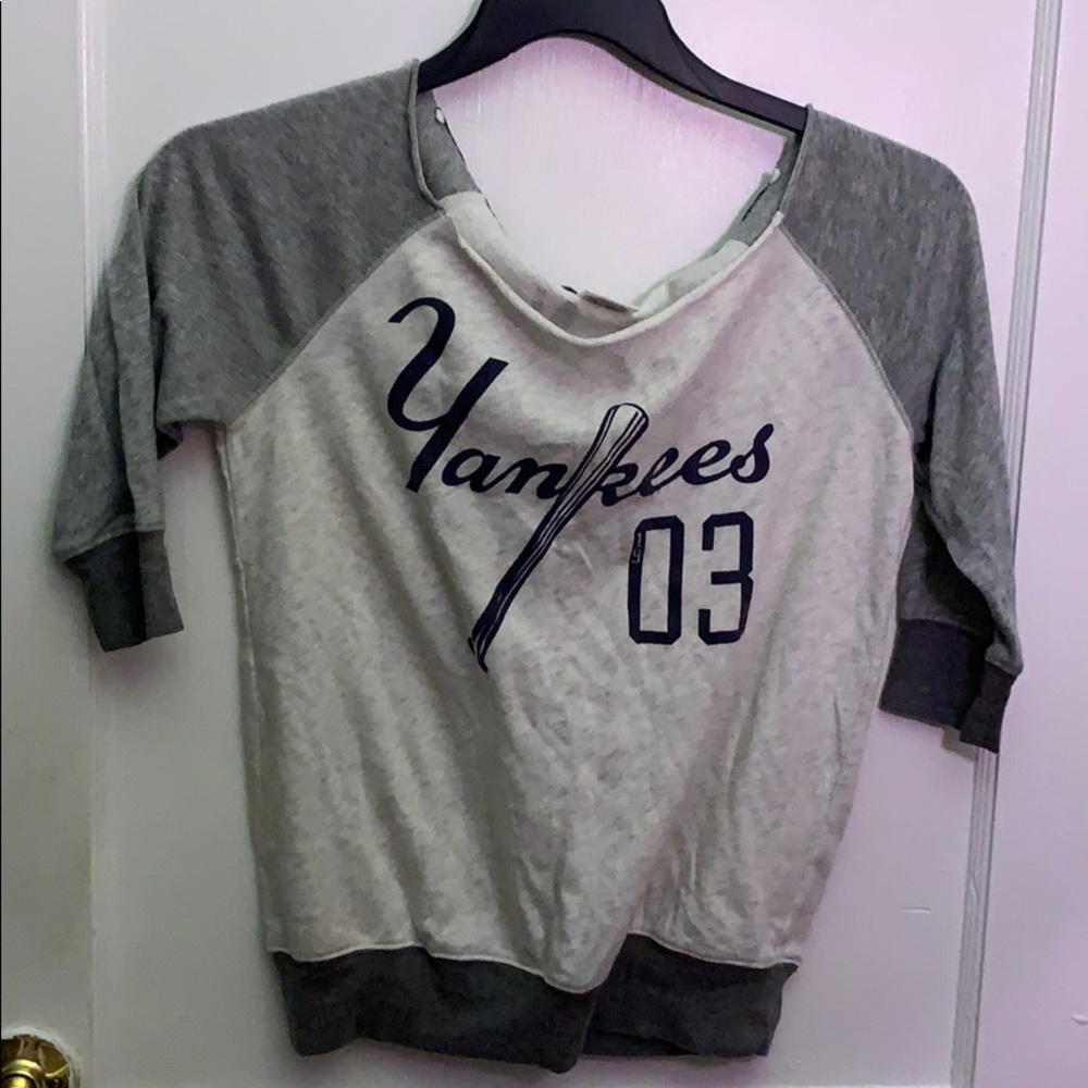 VICTORIA’S SECRET PINK off shoulder Yankees Tee